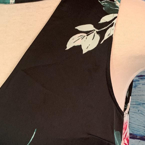 Dynamite Sleeveless Floral Dress - Picture 3 of 5